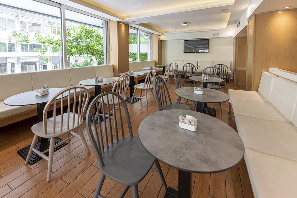 Parnon Hotel — Restaurant & bars in Athens, Attica