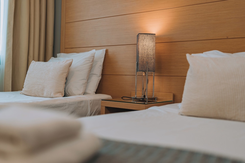 Parnon Hotel — Hotel rooms in Athens, Attica
