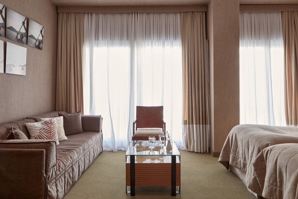 Philippos Hotel — Hotel rooms in Athens, Attica
