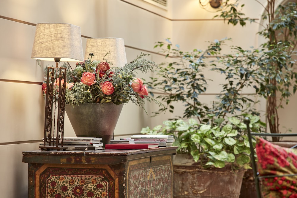 Philippos Hotel — Hotel building in Athens, Attica