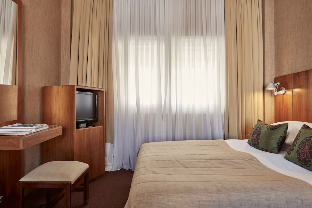 Philippos Hotel — Hotel rooms in Athens, Attica