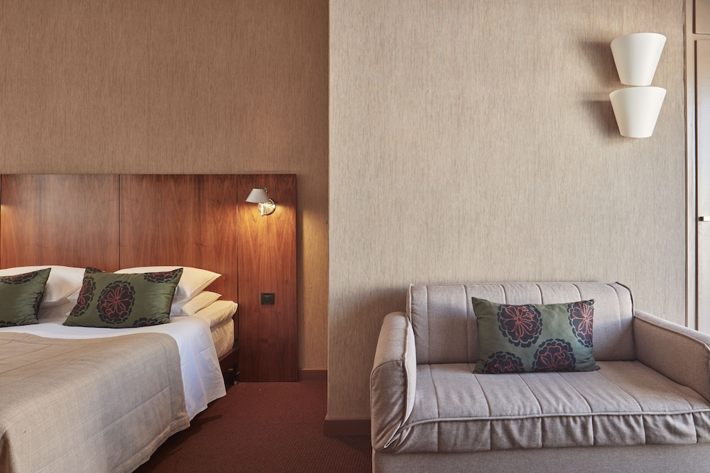 Philippos Hotel — Hotel rooms in Athens, Attica
