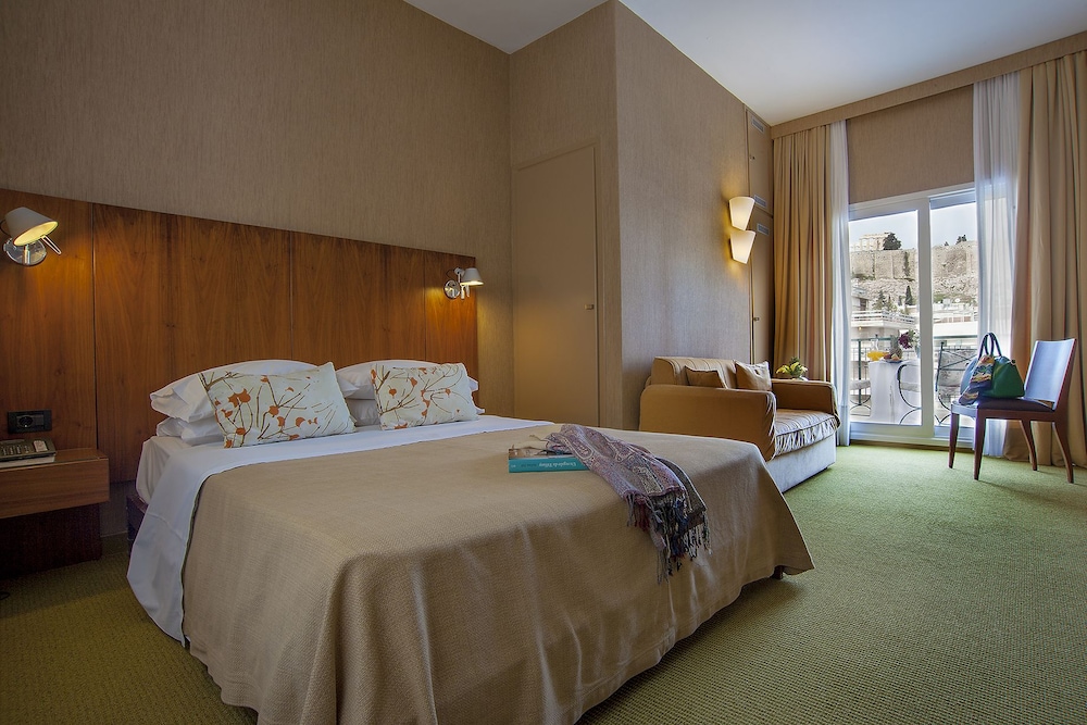 Philippos Hotel — Hotel rooms in Athens, Attica