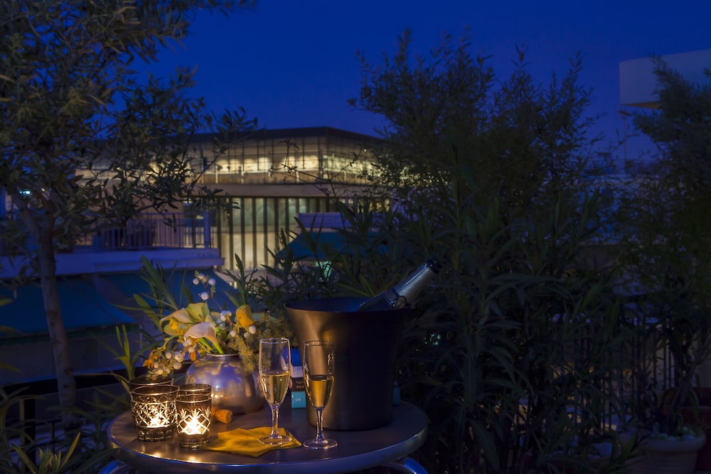 Philippos Hotel — Restaurant & bars in Athens, Attica