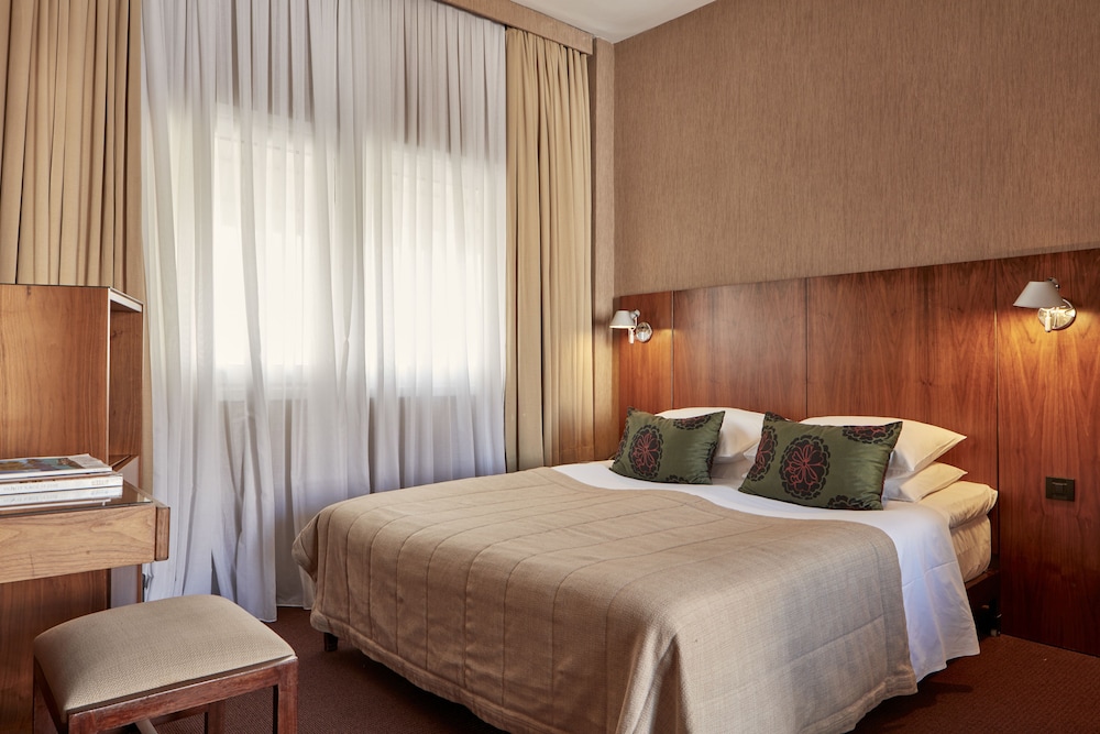 Philippos Hotel — Hotel rooms in Athens, Attica