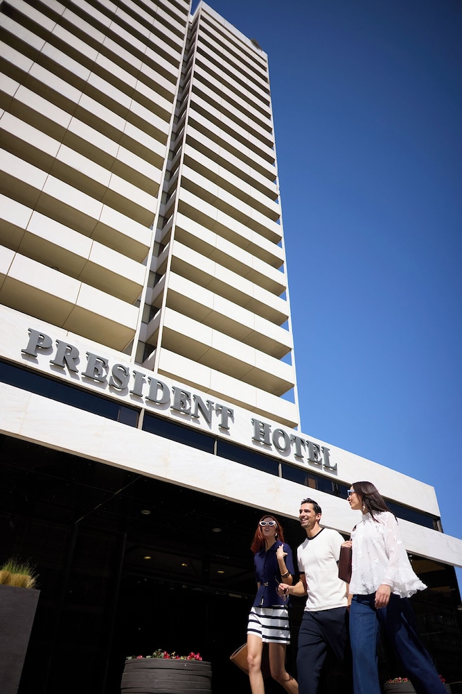 President Hotel Athens — Hotel building in Athens, Attica