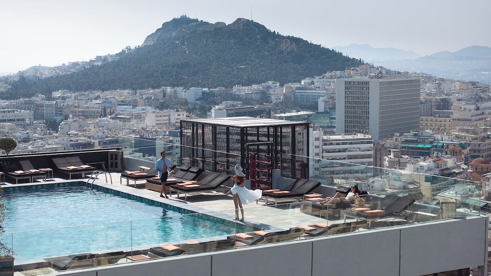 President Hotel Athens — Swimming pool in Athens, Attica