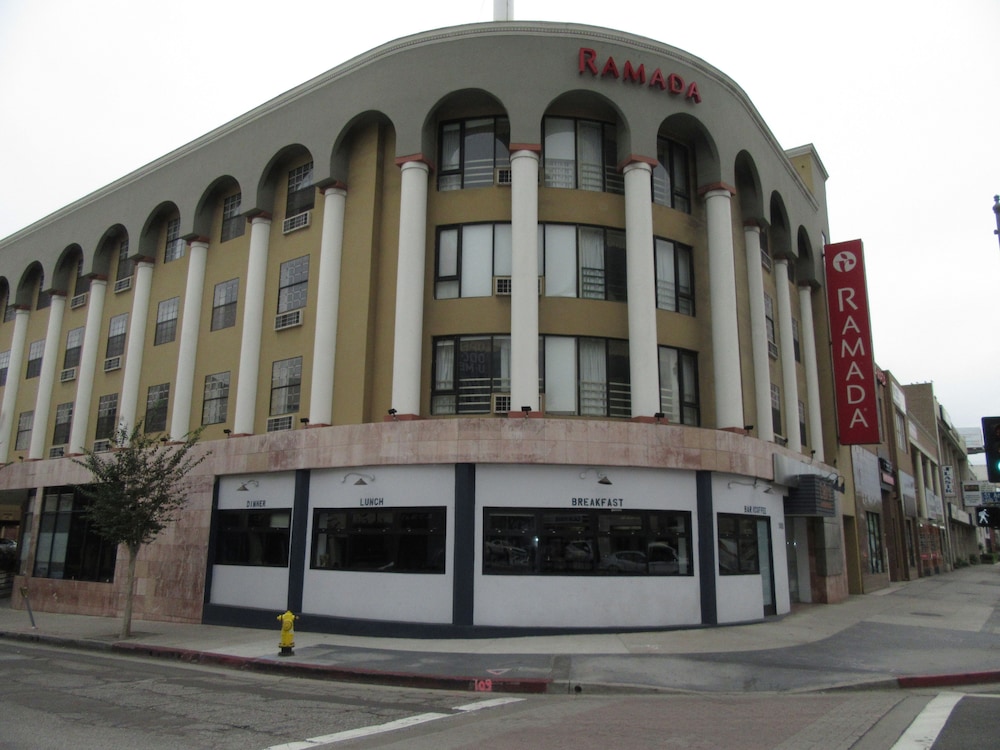 Ramada by Wyndham Los Angeles/Koreatown West — Hotel building in Los Angeles, California