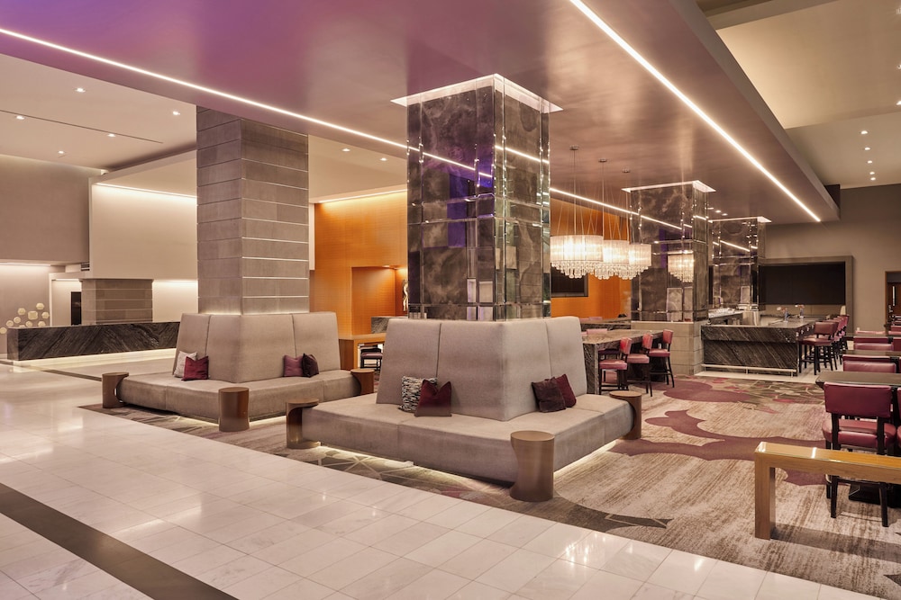 Loews Hollywood Hotel — Restaurant & bars in Los Angeles, California
