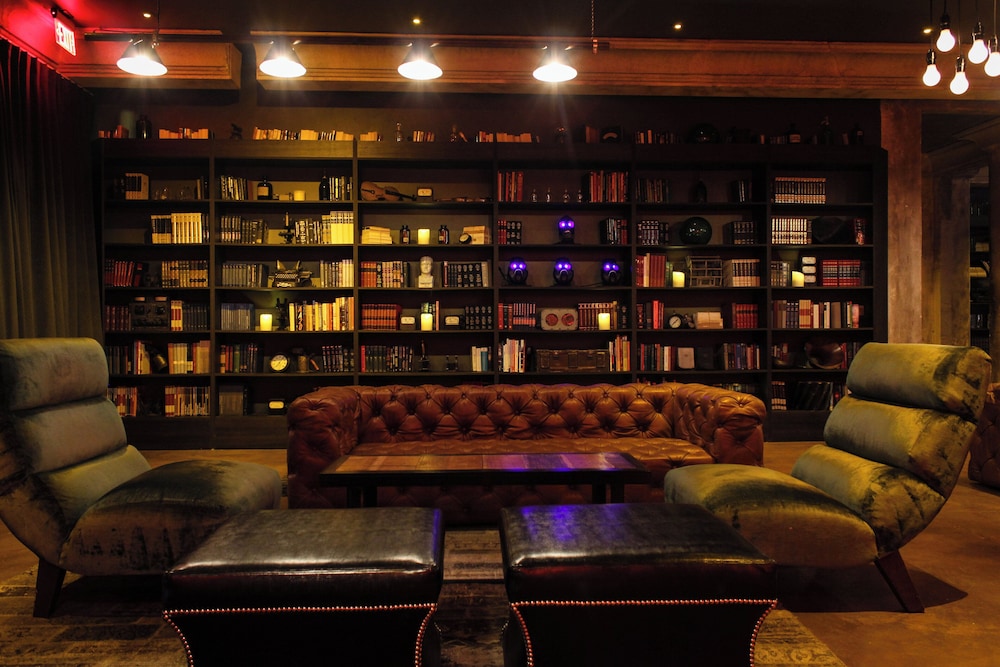 Loews Hollywood Hotel — Restaurant & bars in Los Angeles, California