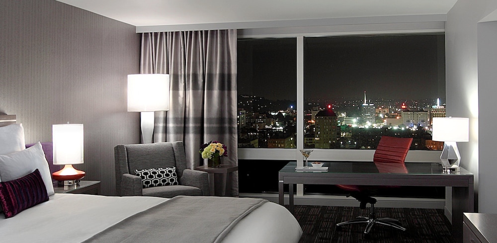 Loews Hollywood Hotel — Hotel rooms in Los Angeles, California