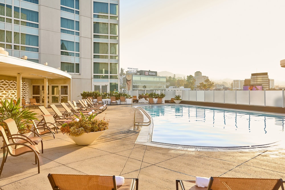 Loews Hollywood Hotel — Swimming pool in Los Angeles, California