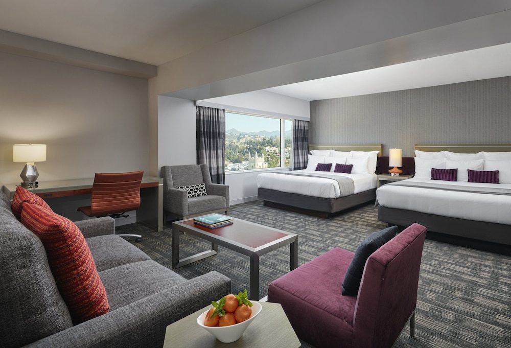 Loews Hollywood Hotel — Hotel rooms in Los Angeles, California