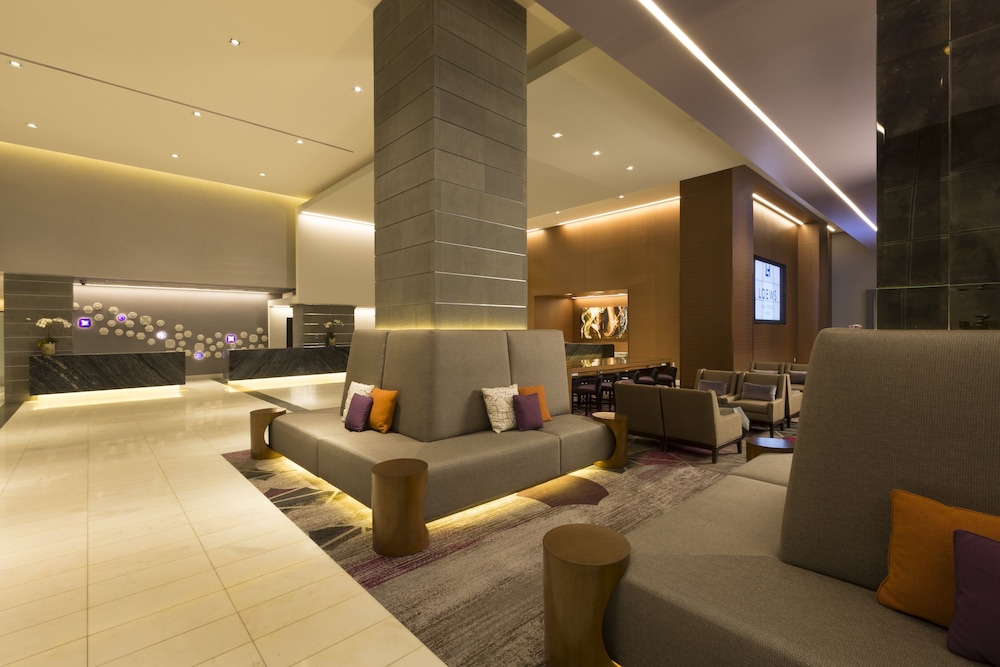 Loews Hollywood Hotel — Restaurant & bars in Los Angeles, California