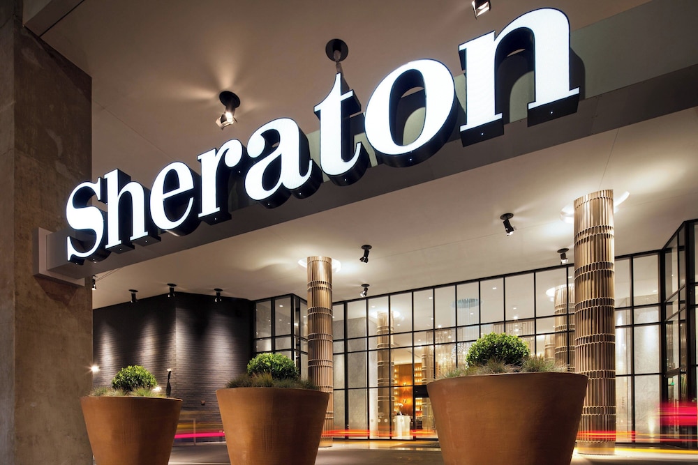 Sheraton Grand Los Angeles — Hotel building in Los Angeles, California