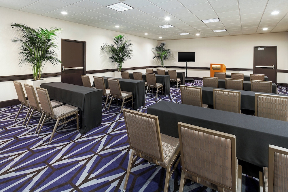 Sheraton Grand Los Angeles — Hotel building in Los Angeles, California
