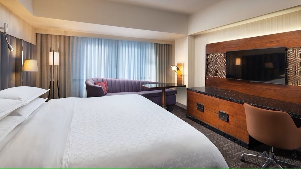 Sheraton Grand Los Angeles — Hotel rooms in Los Angeles, California