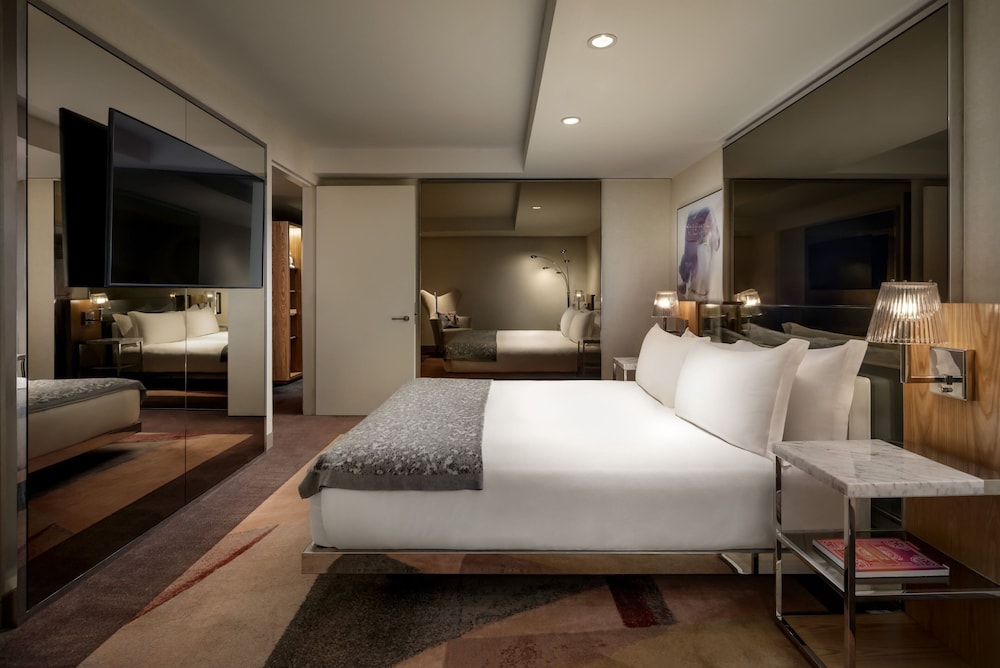 SLS Hotel, a Luxury Collection Hotel, Beverly Hills — Hotel rooms in Los Angeles, California