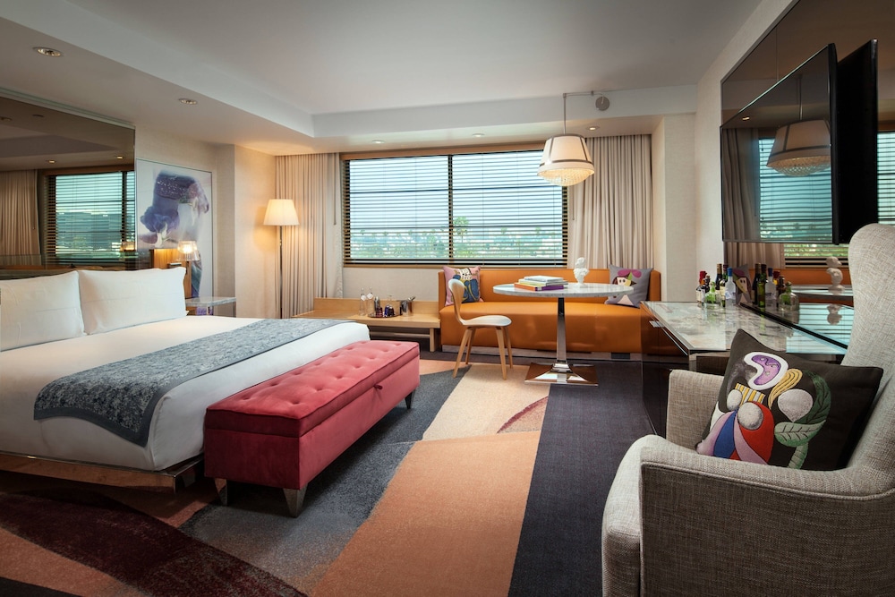 SLS Hotel, a Luxury Collection Hotel, Beverly Hills — Hotel rooms in Los Angeles, California