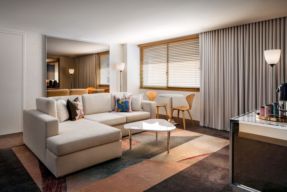 SLS Hotel, a Luxury Collection Hotel, Beverly Hills — Hotel rooms in Los Angeles, California