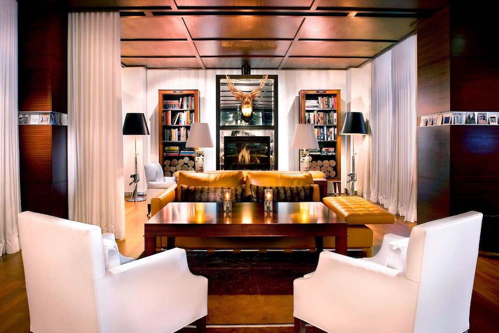 SLS Hotel, a Luxury Collection Hotel, Beverly Hills — Restaurant & bars in Los Angeles, California