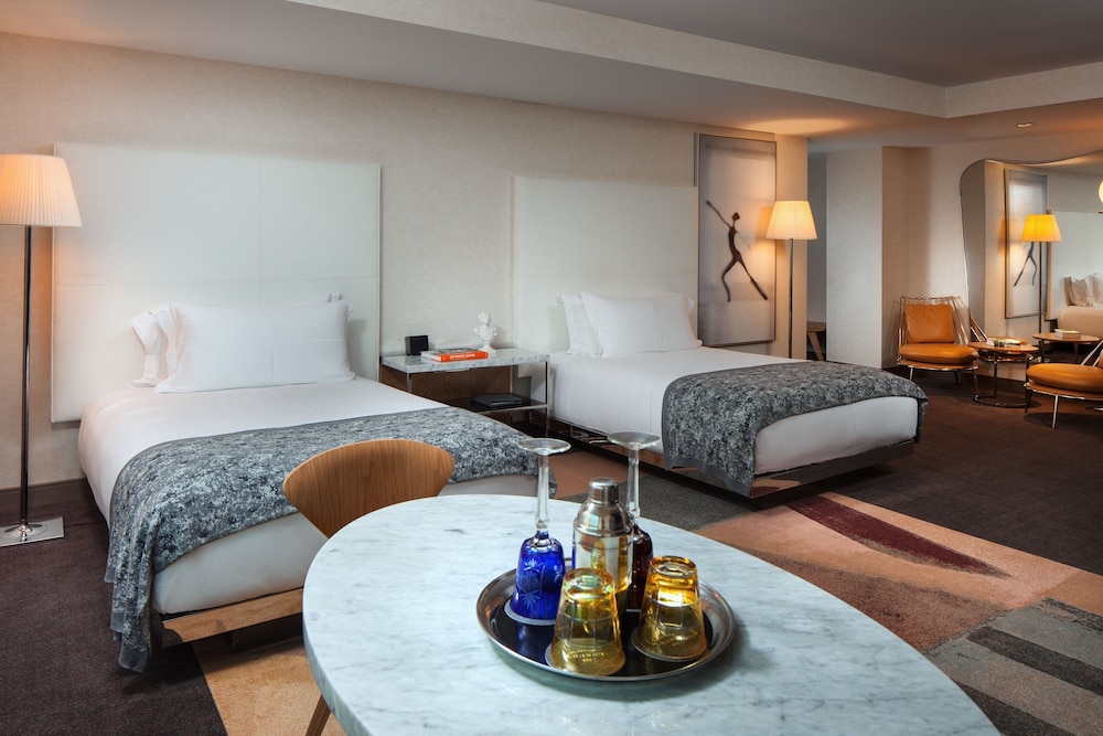SLS Hotel, a Luxury Collection Hotel, Beverly Hills — Hotel rooms in Los Angeles, California