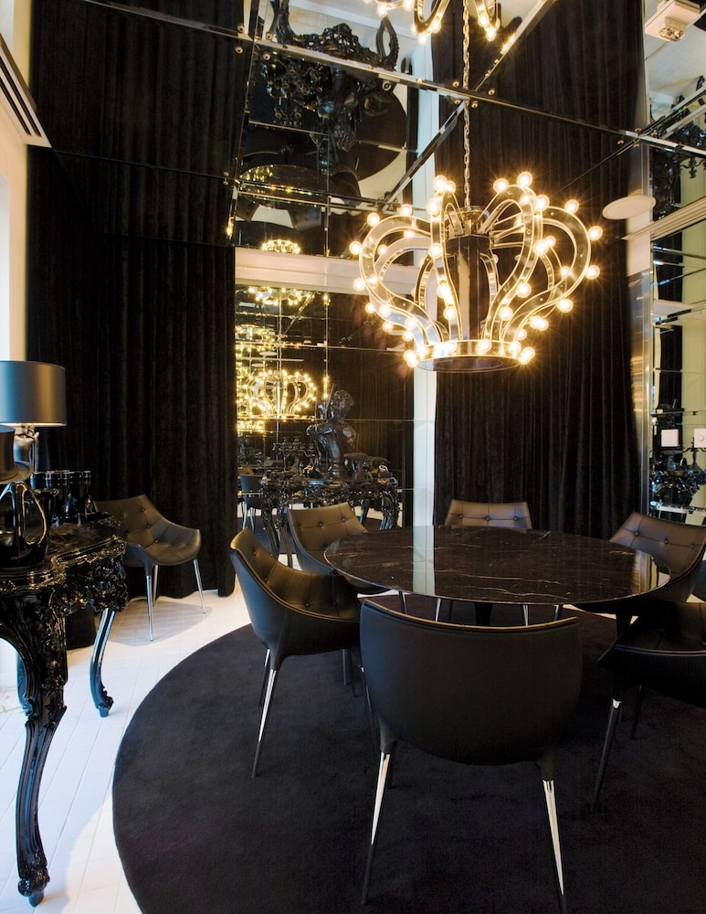 SLS Hotel, a Luxury Collection Hotel, Beverly Hills — Restaurant & bars in Los Angeles, California