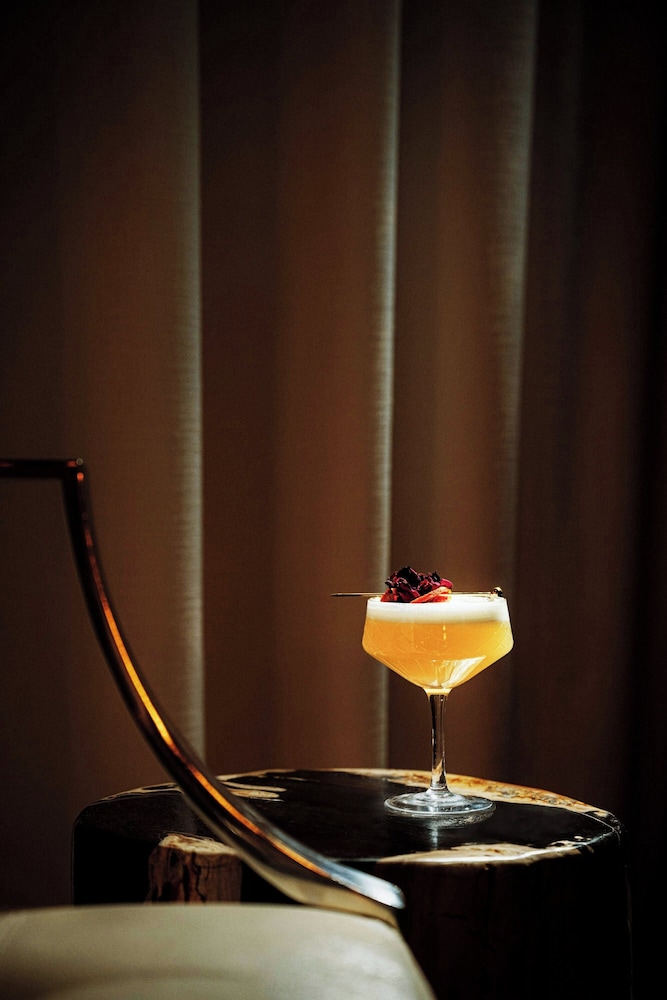 SLS Hotel, a Luxury Collection Hotel, Beverly Hills — Restaurant & bars in Los Angeles, California