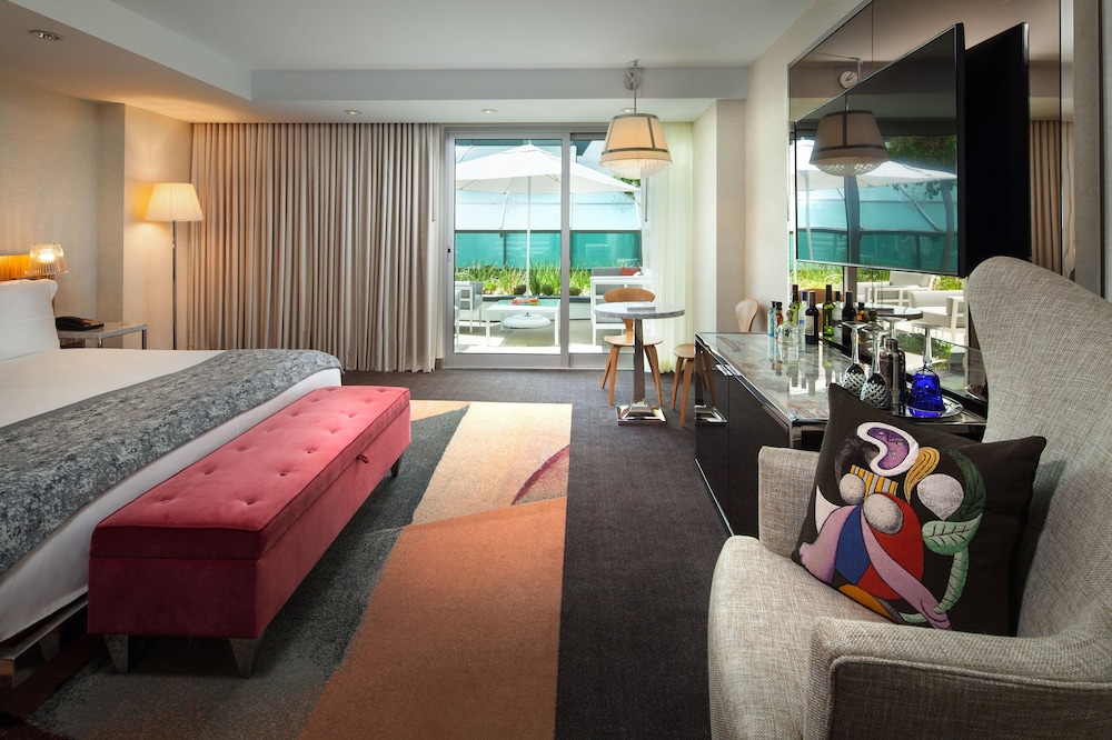 SLS Hotel, a Luxury Collection Hotel, Beverly Hills — Hotel rooms in Los Angeles, California