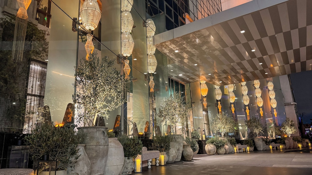 Sofitel LA at Beverly Hills — Hotel building in Los Angeles, California