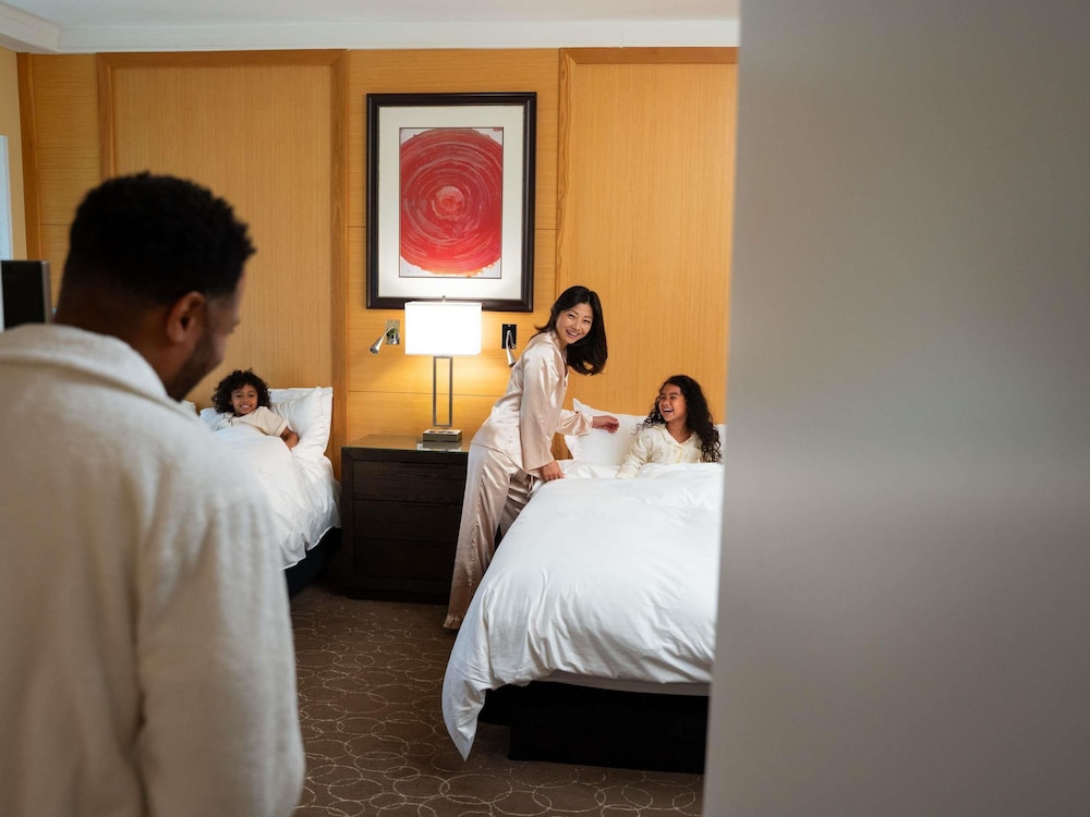 Sofitel LA at Beverly Hills — Hotel rooms in Los Angeles, California