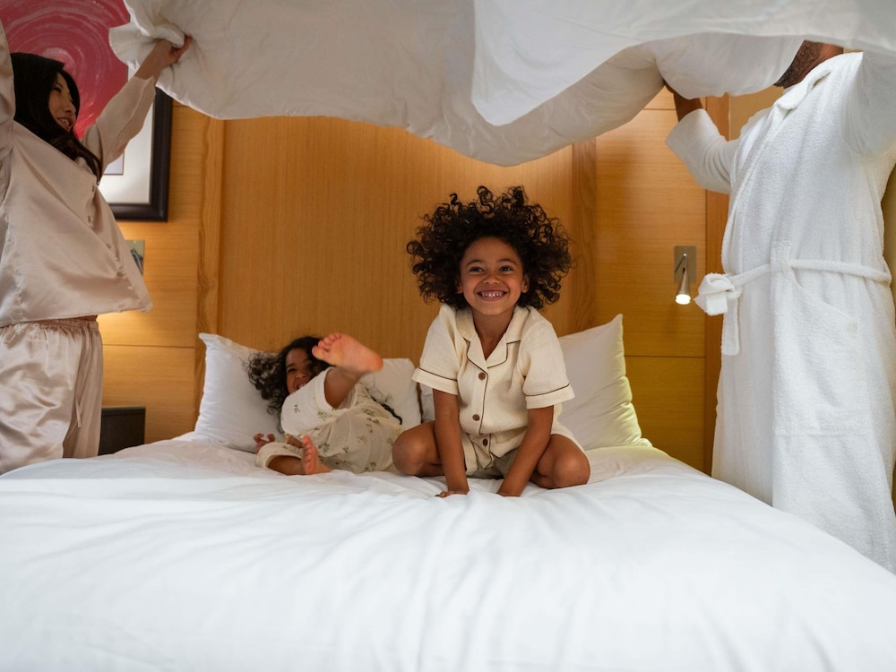 Sofitel LA at Beverly Hills — Hotel rooms in Los Angeles, California