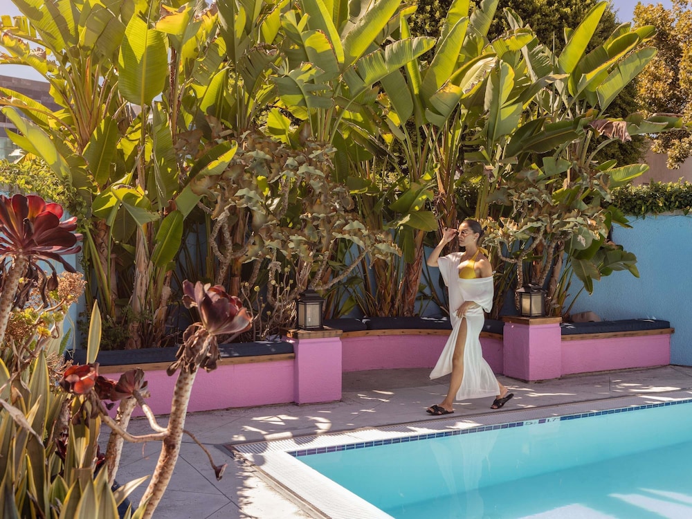Sofitel LA at Beverly Hills — Swimming pool in Los Angeles, California