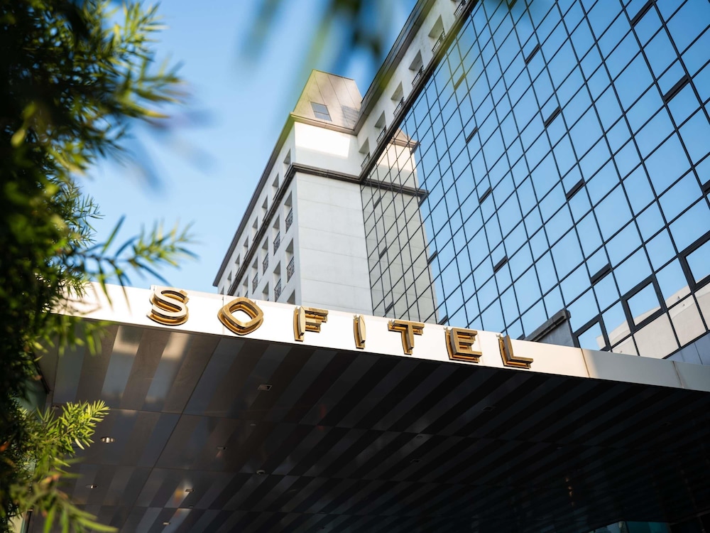 Sofitel LA at Beverly Hills — Hotel building in Los Angeles, California