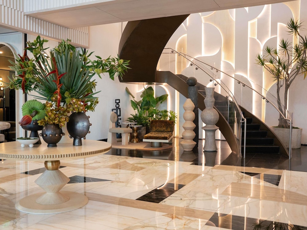 Sofitel LA at Beverly Hills — Hotel building in Los Angeles, California