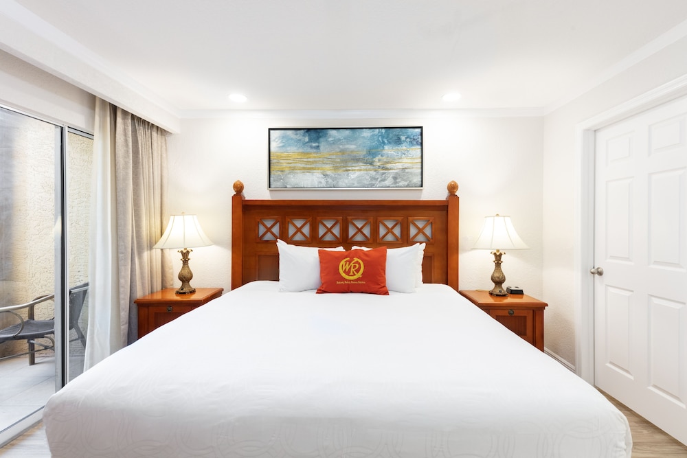 Westgate Blue Tree Resort in Lake Buena Vista — Hotel rooms in Orlando, Florida