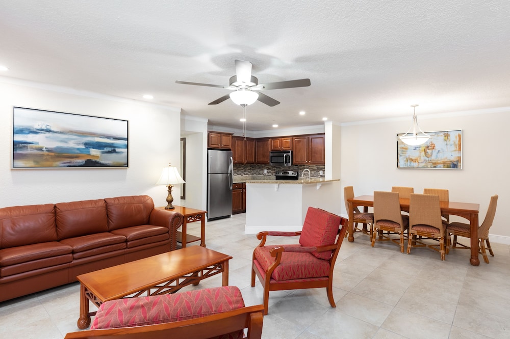 Westgate Blue Tree Resort in Lake Buena Vista — Hotel rooms in Orlando, Florida