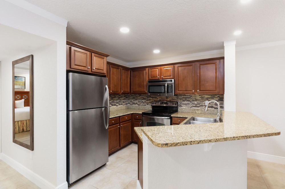Westgate Blue Tree Resort in Lake Buena Vista — Hotel rooms in Orlando, Florida