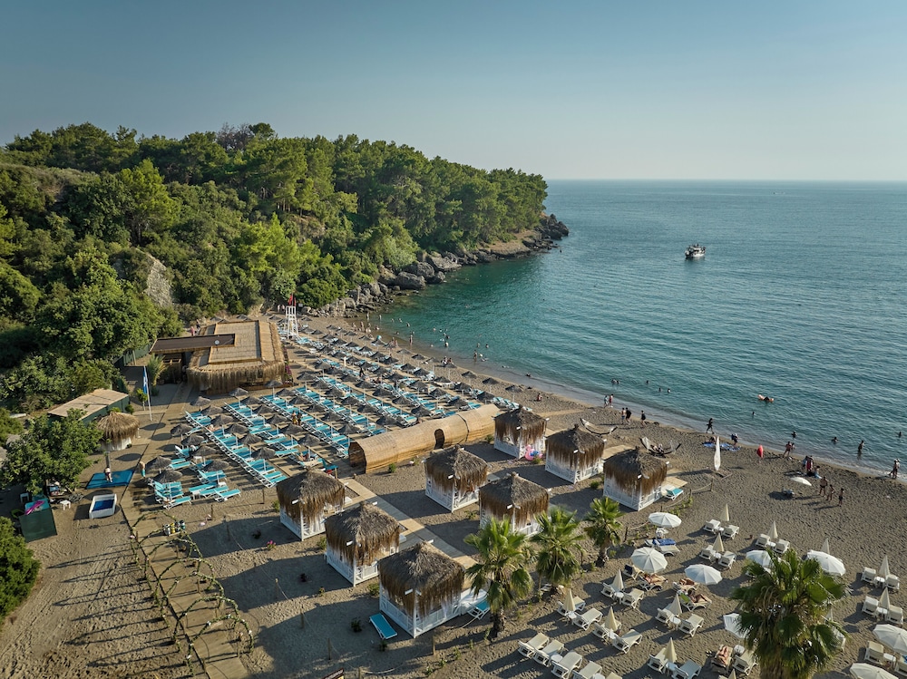 Litore Resort Hotel & Spa - All Inclusive — Outdoor in Okurcalar