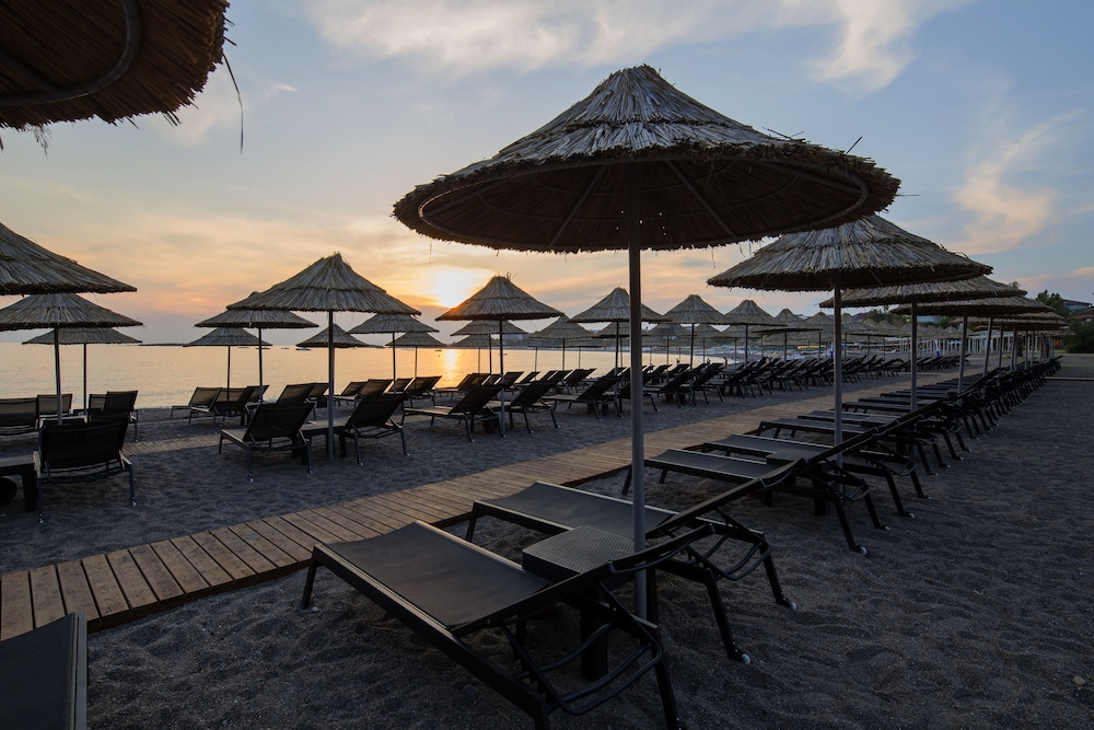 Litore Resort Hotel & Spa - All Inclusive — Outdoor in Okurcalar