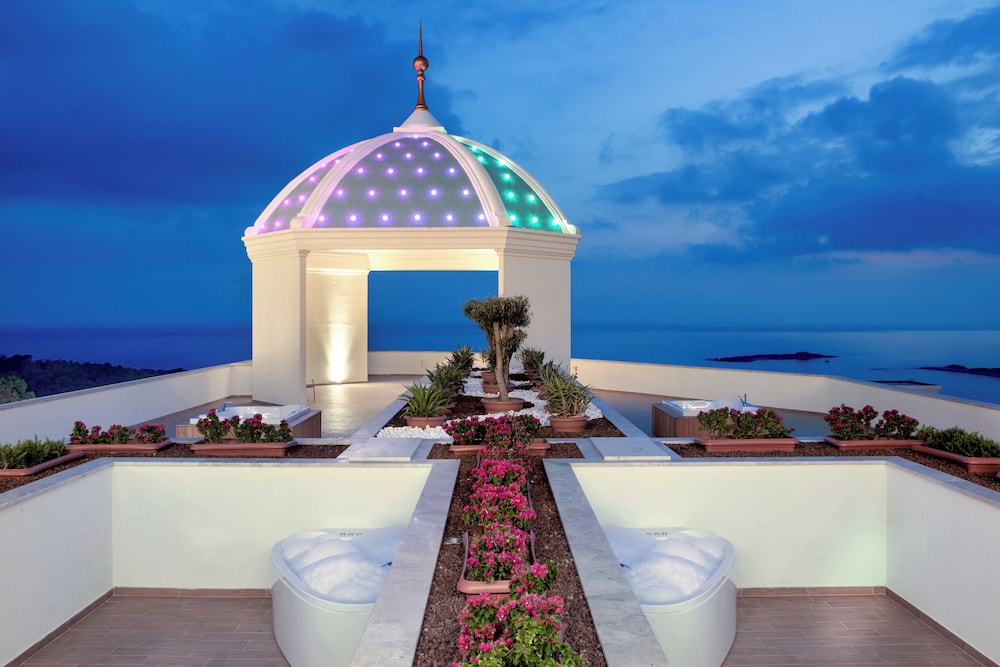 Litore Resort Hotel & Spa - All Inclusive — Rooms in Okurcalar