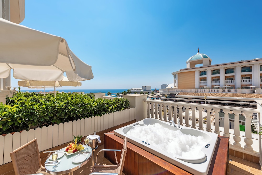 Litore Resort Hotel & Spa - All Inclusive — Rooms in Okurcalar