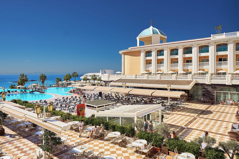 Litore Resort Hotel & Spa - All Inclusive — Outdoor in Okurcalar