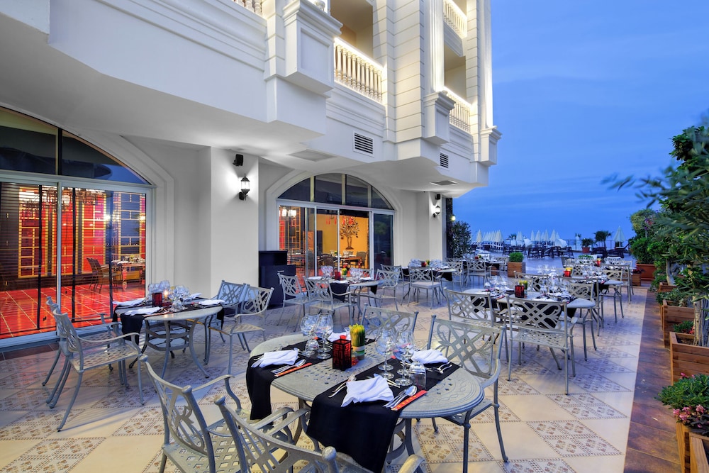 Litore Resort Hotel & Spa - All Inclusive — Outdoor in Okurcalar