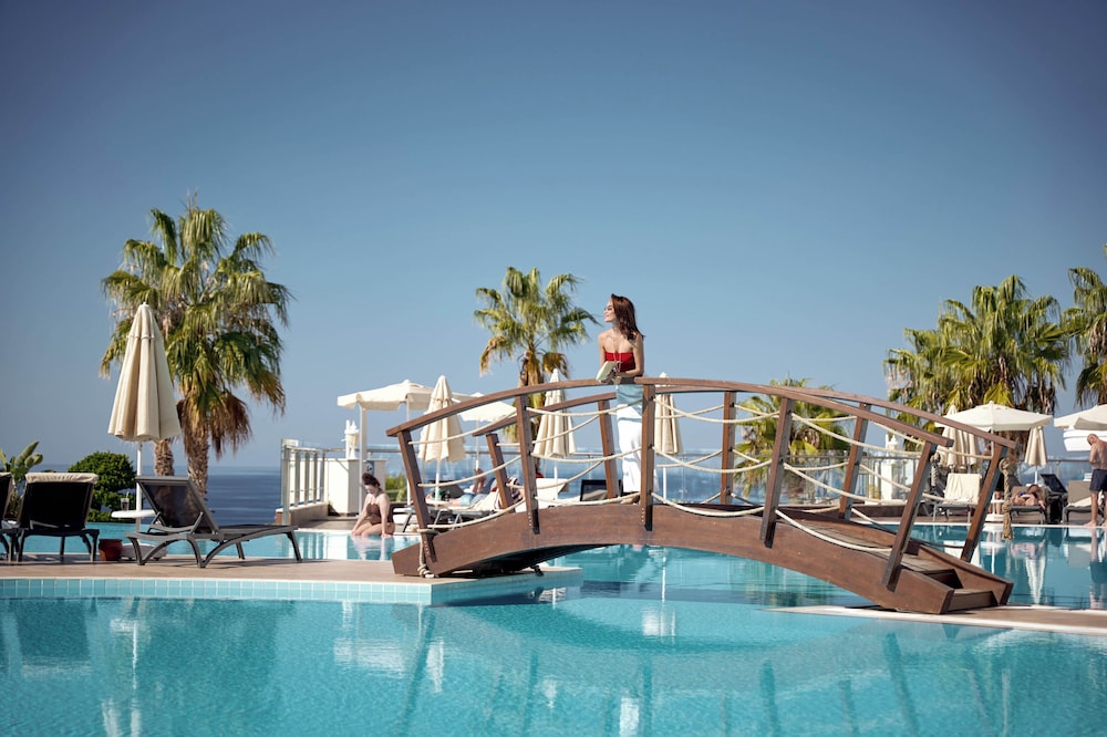 Litore Resort Hotel & Spa - All Inclusive — Pool in Okurcalar
