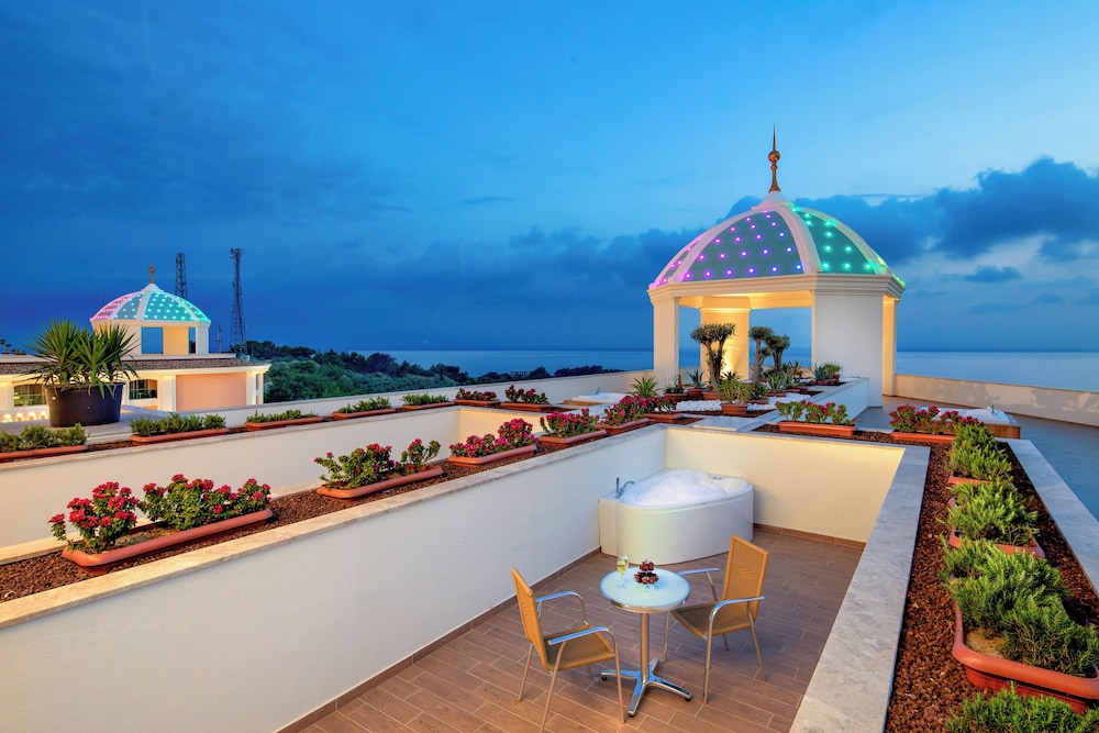 Litore Resort Hotel & Spa - All Inclusive — Rooms in Okurcalar