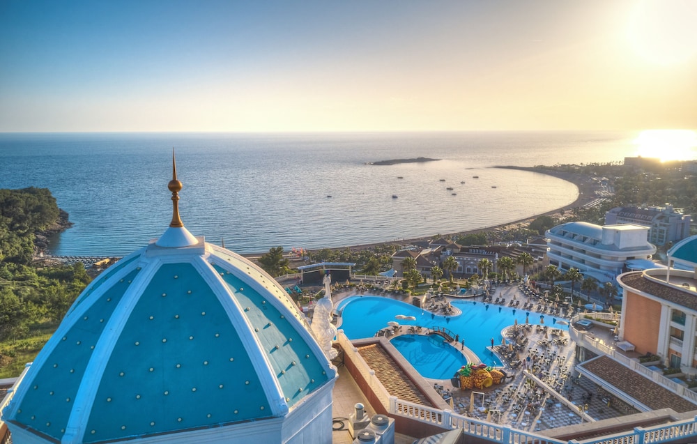 Litore Resort Hotel & Spa - All Inclusive — Outdoor in Okurcalar