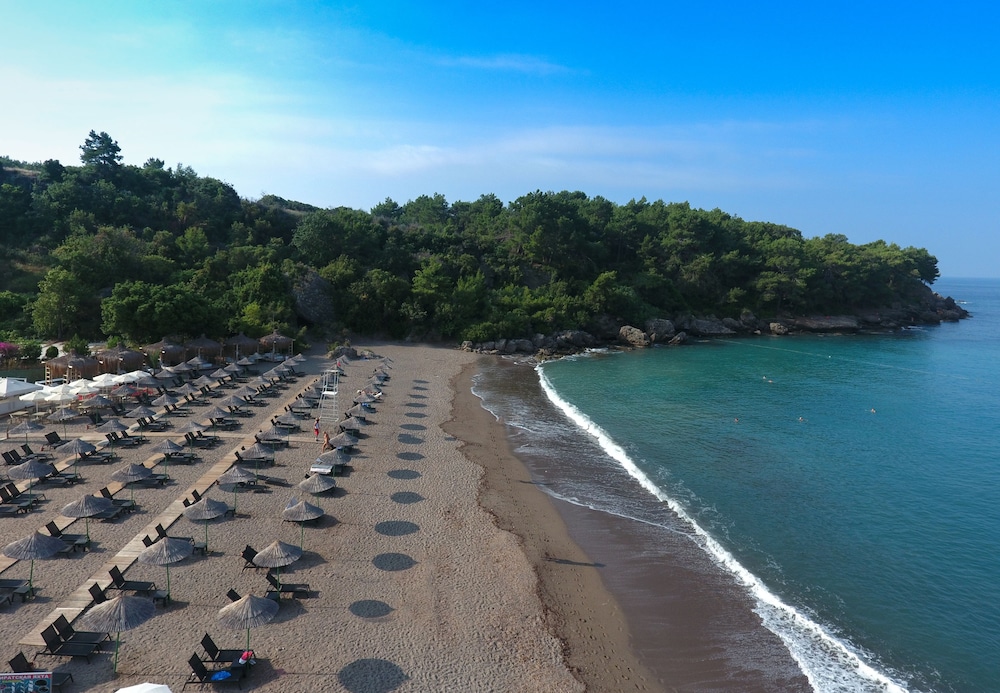Litore Resort Hotel & Spa - All Inclusive — Outdoor in Okurcalar