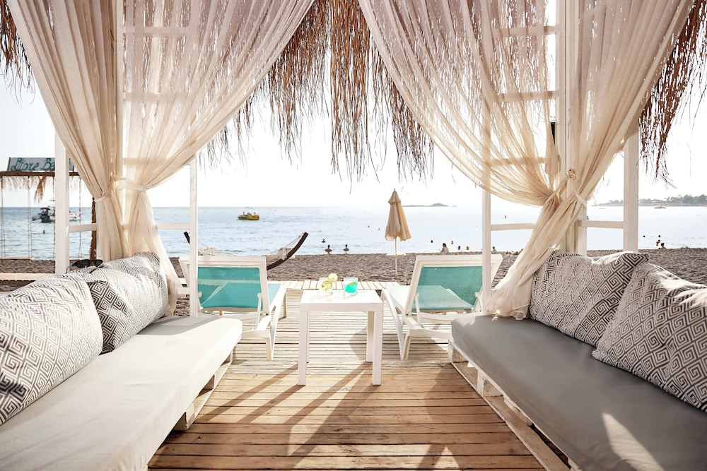 Litore Resort Hotel & Spa - All Inclusive — Outdoor in Okurcalar