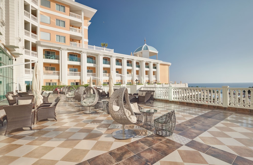 Litore Resort Hotel & Spa - All Inclusive — Outdoor in Okurcalar